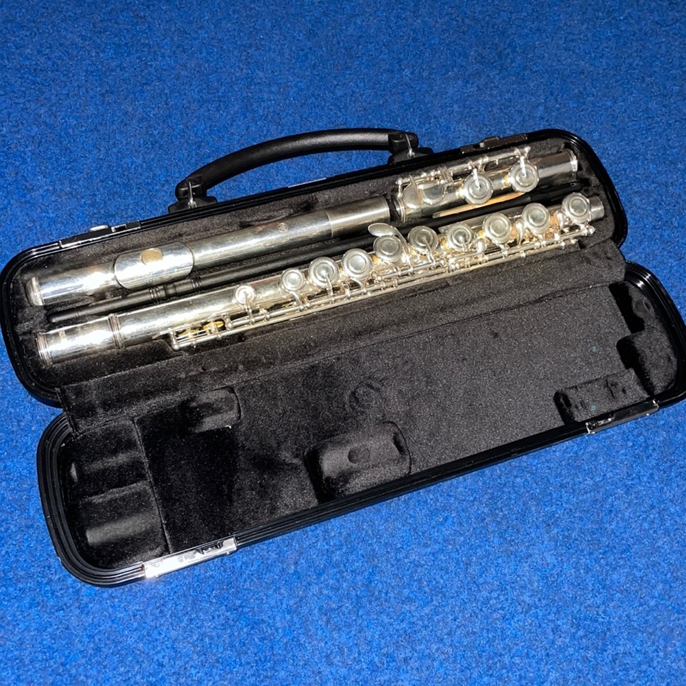 VGUC Yamaha advantage 200 AD flute